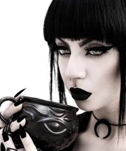 Brand new 🎉 ROGUE AND WOLF Gothic Homewares Witch Cauldron | MUG" ⌛ -Kitchen Sales Store rogue and wolf witch cauldron mug 7 700x700